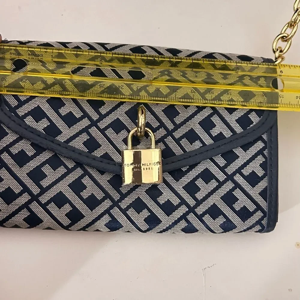 Tommy Hilfiger Monogram Crossbody | Chain Strap Shoulder Bag